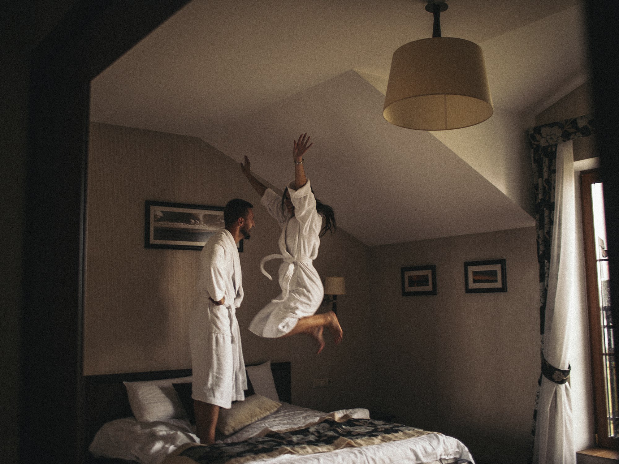 «Романтический ПЛЮС» для двоих в Robinson Club — проживание, завтрак «шведский стол», романтический ужин в ресторане по сет-меню, безлимитный AQUA SPA с 7 до 23 и фруктовая тарелка.